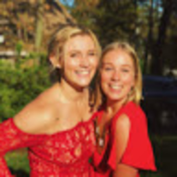 Meet your Posher, Kacey - Picture 1 of 1